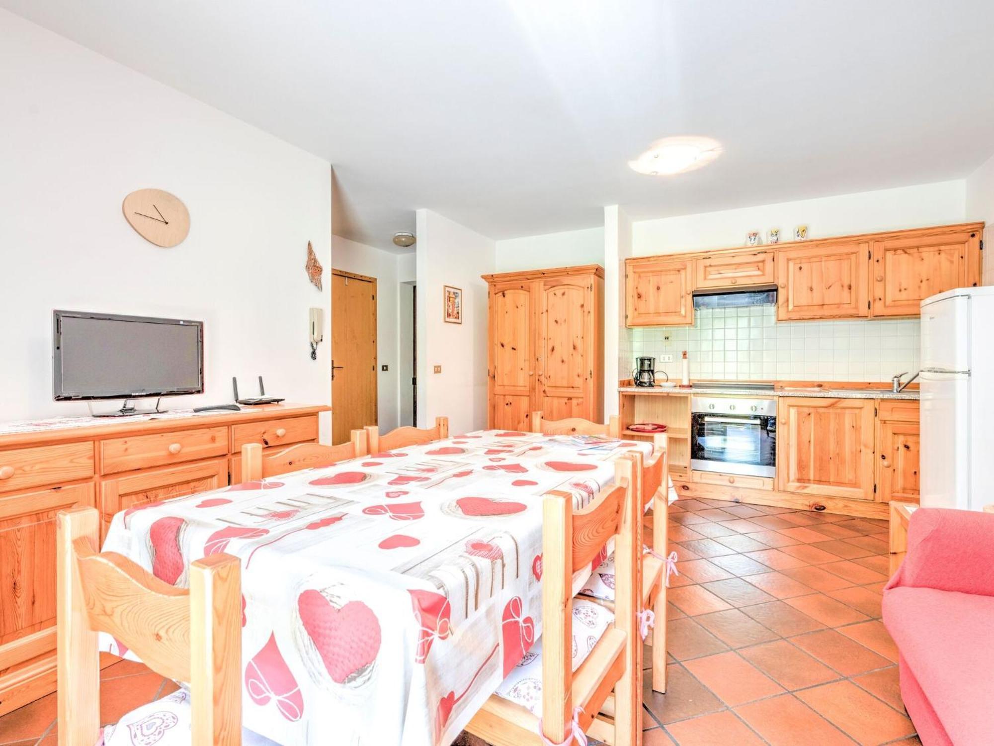 Spacious Chalet With Garden Near Ski Area In Tyrol Поцца-ди-Фасса Экстерьер фото