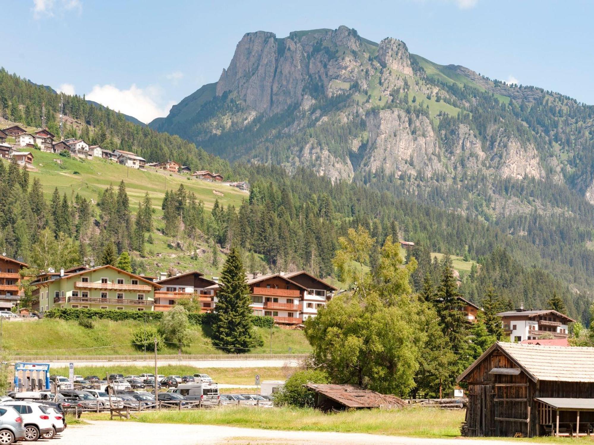 Spacious Chalet With Garden Near Ski Area In Tyrol Поцца-ди-Фасса Экстерьер фото